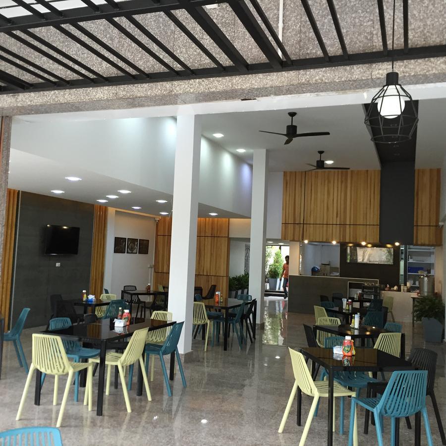 At Sakon Hotel Sakon Nakhon Dış mekan fotoğraf